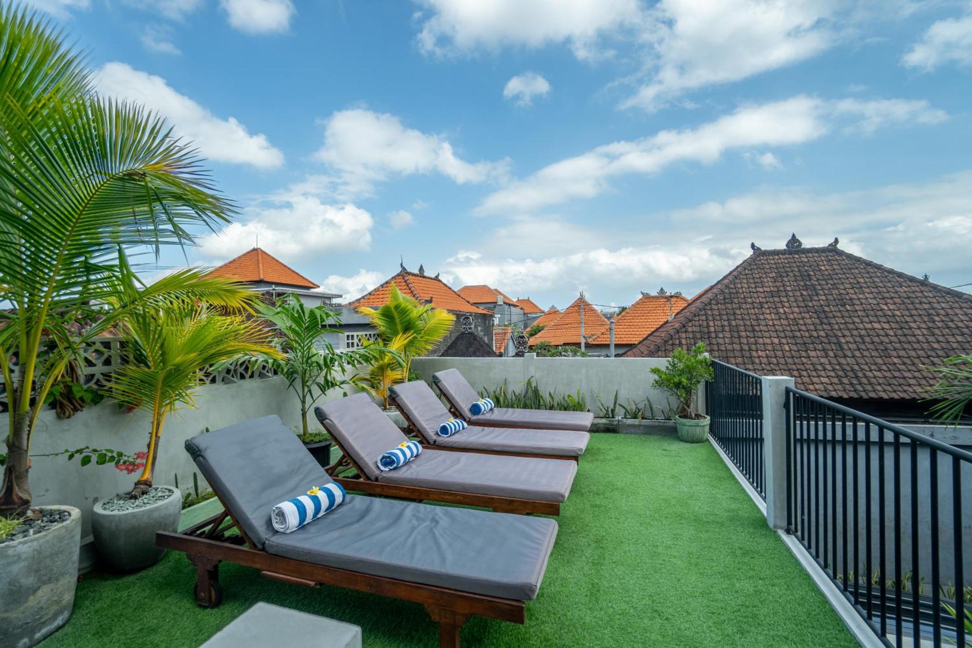 The Breeze Stay And Surf Canggu Kültér fotó